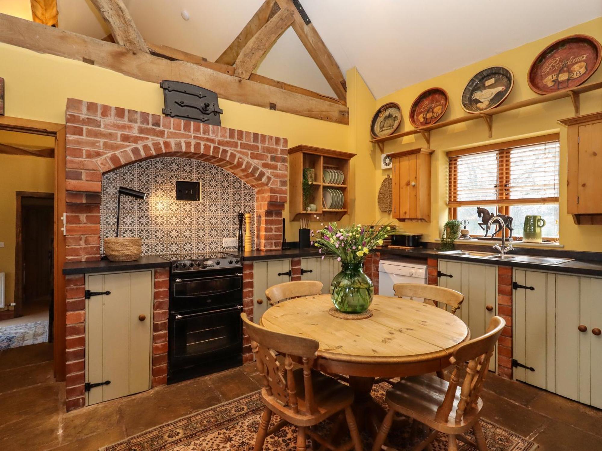 The Granary Villa Shrewsbury Bagian luar foto