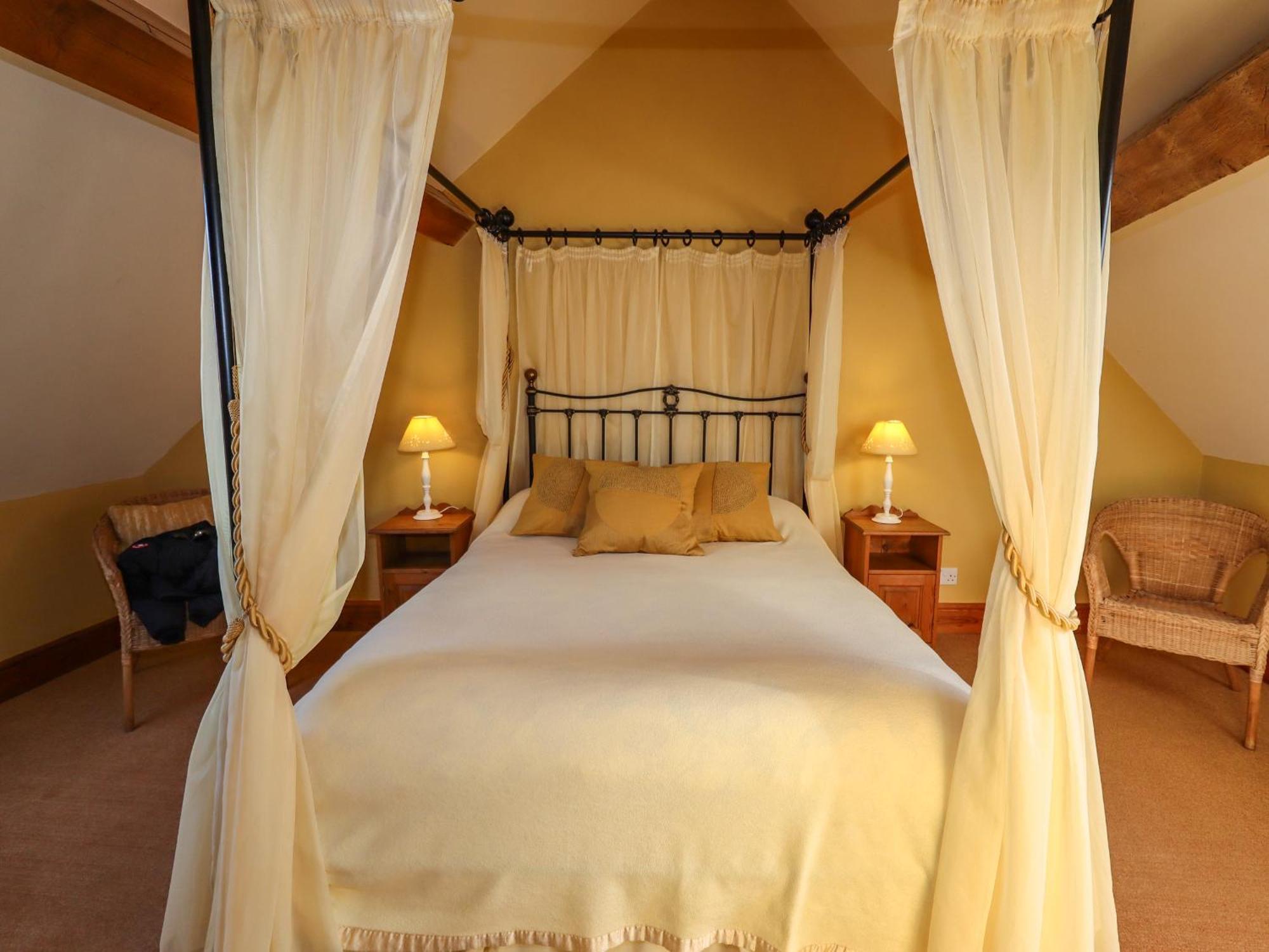 The Granary Villa Shrewsbury Bagian luar foto