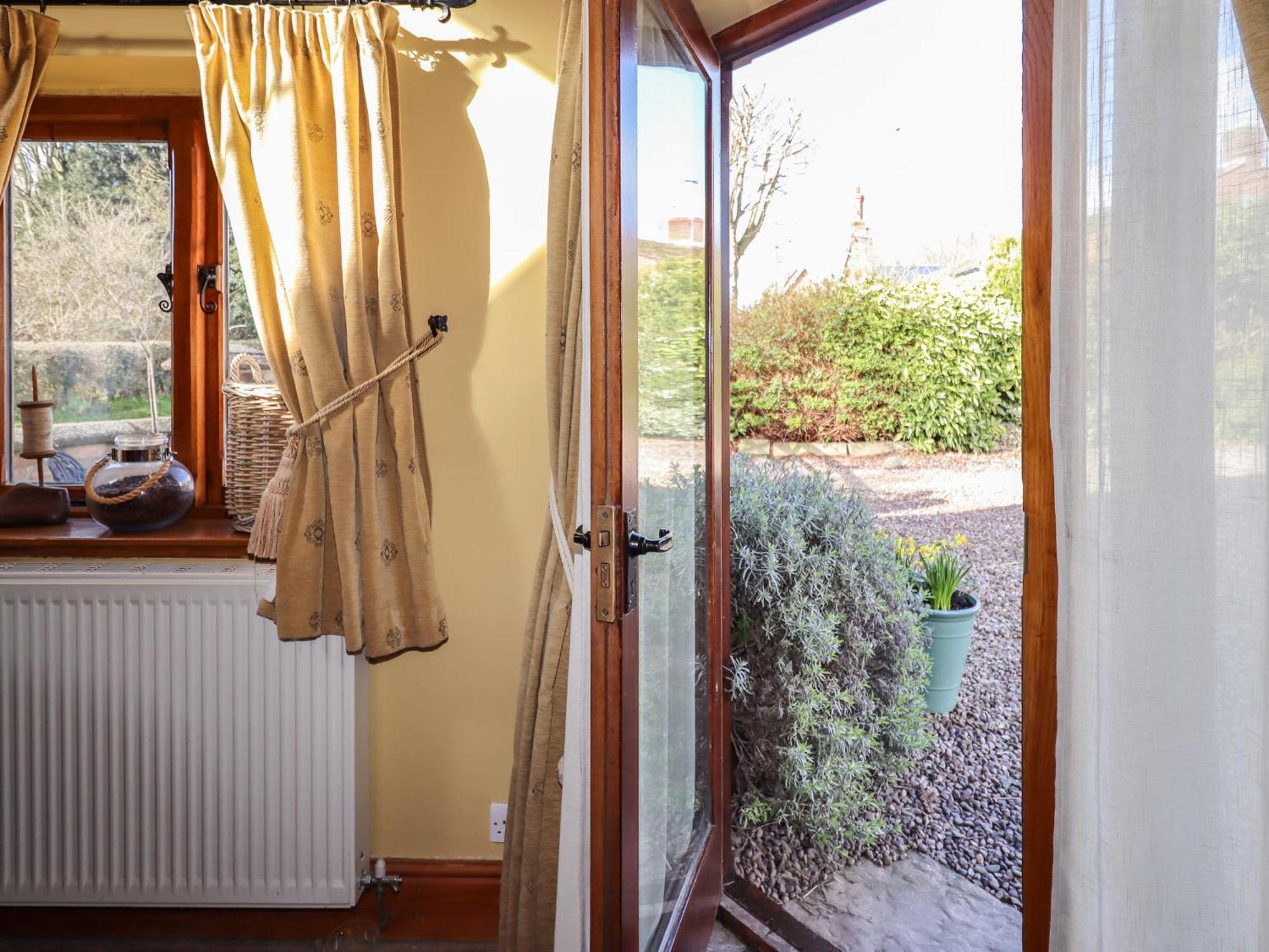 The Granary Villa Shrewsbury Bagian luar foto